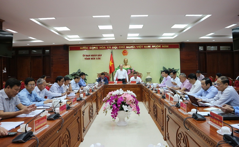 Họp thông qua các nội dung trình kỳ họp thứ 9, HĐND tỉnh khoá IX